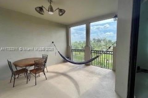 Touwnhouse à vendre à Sunrise, Floride: 4 chambres, 273.32 m2 № 1711935 - photo 25