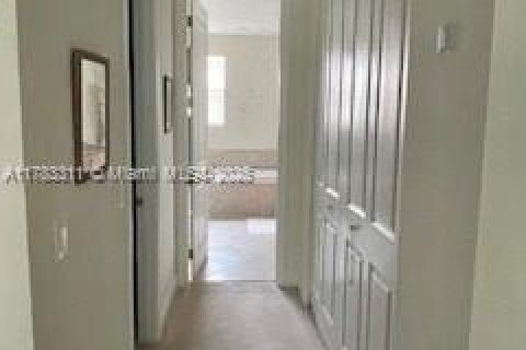 Touwnhouse à vendre à Sunrise, Floride: 4 chambres, 273.32 m2 № 1711935 - photo 11