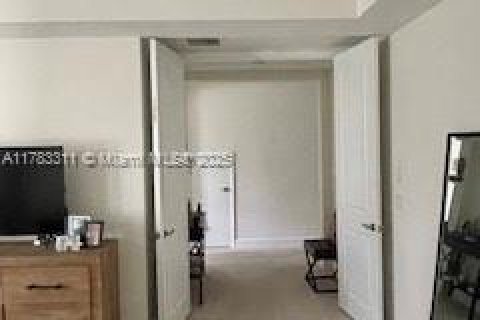 Touwnhouse à vendre à Sunrise, Floride: 4 chambres, 273.32 m2 № 1711935 - photo 28