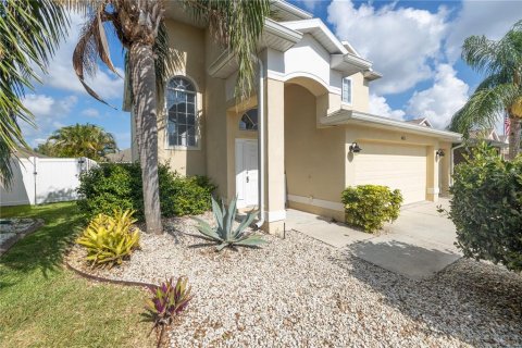 House in Ellenton, Florida 4 bedrooms, 243.78 sq.m. № 1822936 - photo 3