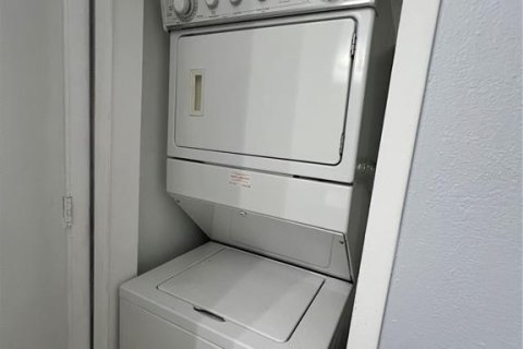 Condominio en alquiler en Winter Springs, Florida, 2 dormitorios, 87.14 m2 № 1898785 - foto 8