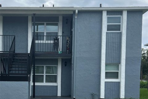 Condominio en alquiler en Winter Springs, Florida, 2 dormitorios, 87.14 m2 № 1898785 - foto 1