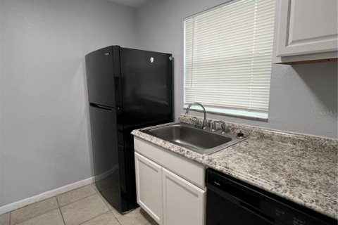 Condominio en alquiler en Winter Springs, Florida, 2 dormitorios, 87.14 m2 № 1898785 - foto 3