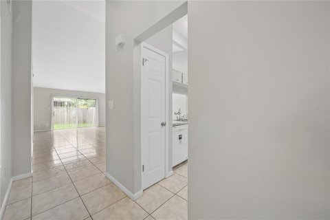 Duplex à vendre à Longwood, Floride: 3 chambres, 114.27 m2 № 2408183 - photo 4