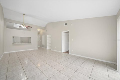 Duplex à vendre à Longwood, Floride: 3 chambres, 114.27 m2 № 2408183 - photo 7