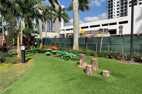 Condominio en alquiler en Doral, Florida, 2 dormitorios, 108.32 m2 № 1983109 - foto 17