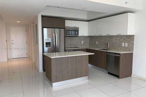 Condominio en alquiler en Doral, Florida, 2 dormitorios, 108.32 m2 № 1983109 - foto 4