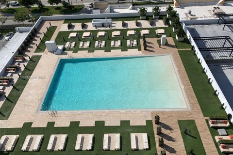 Condominio en alquiler en Doral, Florida, 2 dormitorios, 108.32 m2 № 1983109 - foto 12