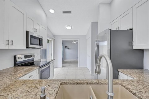 House in Sarasota, Florida 3 bedrooms, 132.66 sq.m. № 1899967 - photo 22