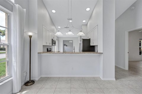 House in Sarasota, Florida 3 bedrooms, 132.66 sq.m. № 1899967 - photo 24
