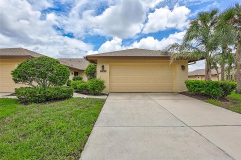 House in Sarasota, Florida 3 bedrooms, 132.66 sq.m. № 1899967 - photo 4