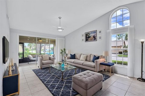 House in Sarasota, Florida 3 bedrooms, 132.66 sq.m. № 1899967 - photo 10