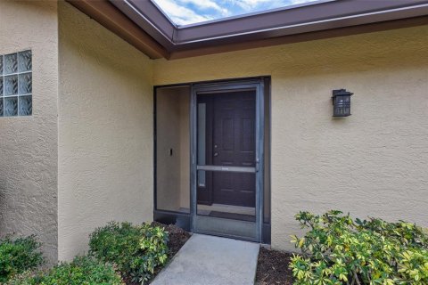 House in Sarasota, Florida 3 bedrooms, 132.66 sq.m. № 1899967 - photo 8