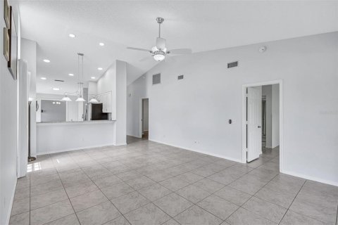 House in Sarasota, Florida 3 bedrooms, 132.66 sq.m. № 1899967 - photo 28