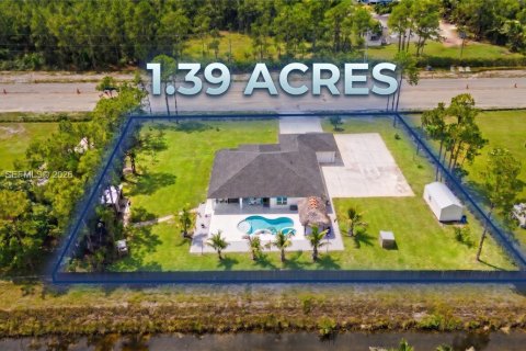 Villa ou maison à Loxahatchee Groves, Floride 4 chambres, 263.75 m2 № 2389478
