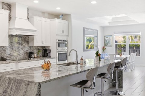 Villa ou maison à vendre à Loxahatchee Groves, Floride: 4 chambres, 263.75 m2 № 2389478 - photo 3