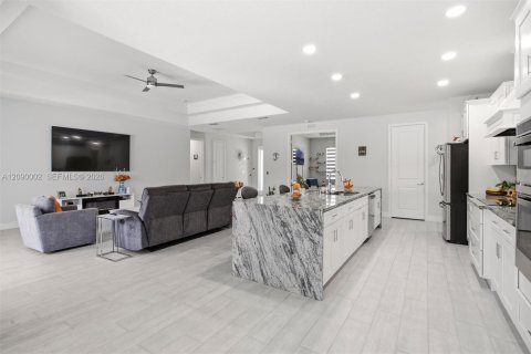 Villa ou maison à vendre à Loxahatchee Groves, Floride: 4 chambres, 263.75 m2 № 2389478 - photo 15