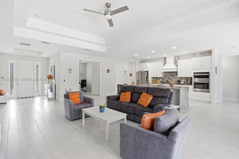 Villa ou maison à vendre à Loxahatchee Groves, Floride: 4 chambres, 263.75 m2 № 2389478 - photo 19