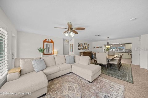 Villa ou maison à vendre à Indian Harbour Beach, Floride: 4 chambres, 200.67 m2 № 2091903 - photo 6