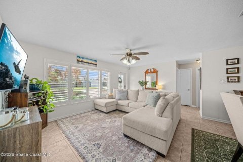 Villa ou maison à vendre à Indian Harbour Beach, Floride: 4 chambres, 200.67 m2 № 2091903 - photo 7