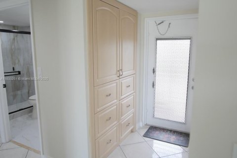 Condominio en venta en Sunrise, Florida, 1 dormitorio, 59.46 m2 № 1960839 - foto 19