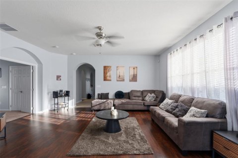 Villa ou maison à vendre à Kissimmee, Floride: 4 chambres, 202.71 m2 № 2388855 - photo 5