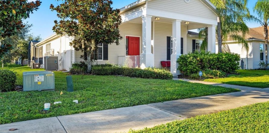 Villa ou maison à Kissimmee, Floride 4 chambres, 202.71 m2 № 2388855