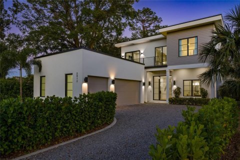 Casa en venta en Winter Park, Florida, 5 dormitorios, 418.62 m2 № 1537272 - foto 1