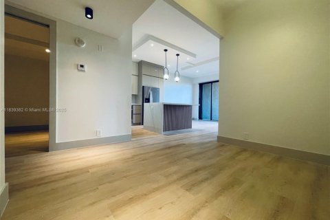 Condo in Key Biscayne, Florida, 1 bedroom  № 1827503 - photo 20