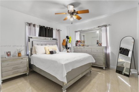 Купить виллу или дом в Майами, Флорида 3 спальни, 131.46м2, № 2033287 - фото 23