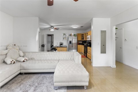 Купить виллу или дом в Майами, Флорида 3 спальни, 131.46м2, № 2033287 - фото 17