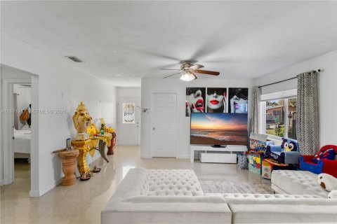 Купить виллу или дом в Майами, Флорида 3 спальни, 131.46м2, № 2033287 - фото 19