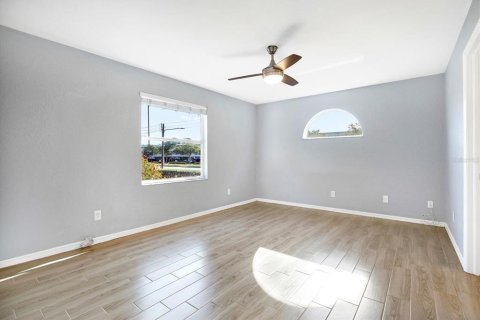 Appartement à louer à Saint Petersburg, Floride: 2 chambres, 104.24 m2 № 2151302 - photo 10