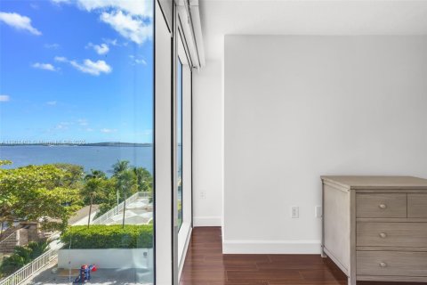 Condo in Miami, Florida, 2 bedrooms  № 1953345 - photo 20