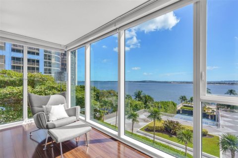 Condo in Miami, Florida, 2 bedrooms  № 1953345 - photo 12