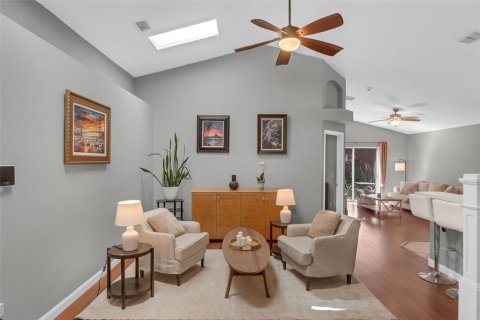 House in Sanford, Florida 4 bedrooms, 186.18 sq.m. № 1911543 - photo 9
