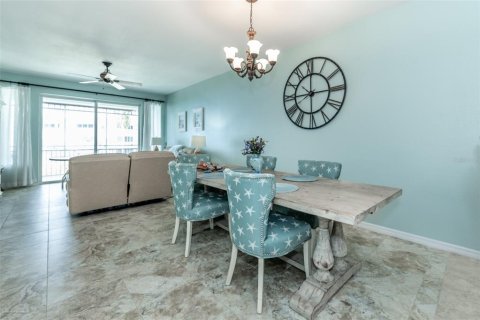 Condo in Punta Gorda, Florida, 3 bedrooms № 2097893 - photo 16