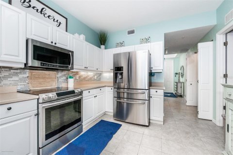 Condo in Punta Gorda, Florida, 3 bedrooms № 2097893 - photo 12