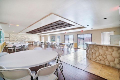 Condo in Pompano Beach, Florida, 2 bedrooms  № 1896260 - photo 22
