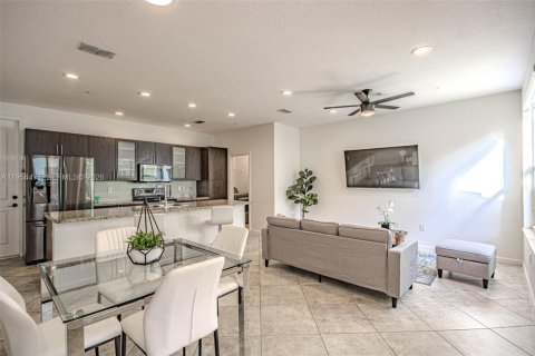 Adosado en venta en Boca Raton, Florida, 2 dormitorios, 125.79 m2 № 2011005 - foto 6
