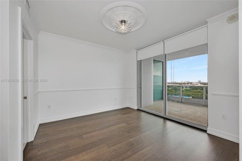 Снять в аренду кондоминиум в Майами, Флорида 2 спальни, 166.48м2, № 2153112 - фото 24