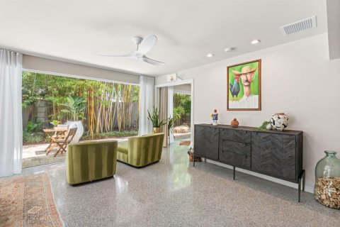Casa en venta en Fort Lauderdale, Florida, 3 dormitorios, 213.02 m2 № 2350437 - foto 18