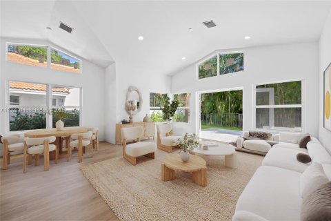 Купить виллу или дом в Бока-Ратон, Флорида 3 спальни, 151.34м2, № 1990833 - фото 2