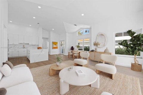 Купить виллу или дом в Бока-Ратон, Флорида 3 спальни, 151.34м2, № 1990833 - фото 1