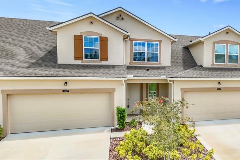 Adosado en HARMONY AT LAKEWOOD RANCH en Bradenton, Florida 3 dormitorios, 176.89 m2 № 2356560