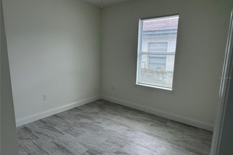 House in Bartow, Florida 4 bedrooms, 124.21 sq.m. № 2285329 - photo 11