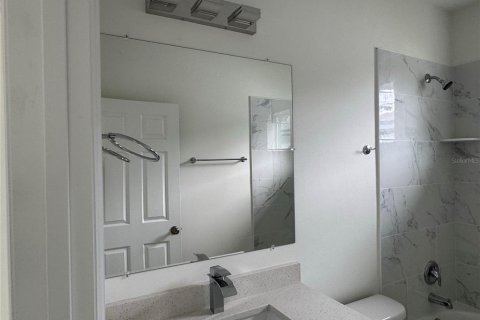 House in Bartow, Florida 4 bedrooms, 124.21 sq.m. № 2285329 - photo 12