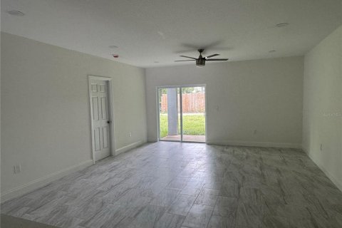 House in Bartow, Florida 4 bedrooms, 124.21 sq.m. № 2285329 - photo 9