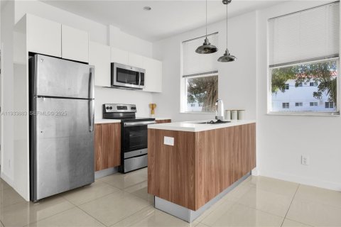 Condominio en alquiler en Miami Beach, Florida, 1 dormitorio, 52.49 m2 № 1992165 - foto 10