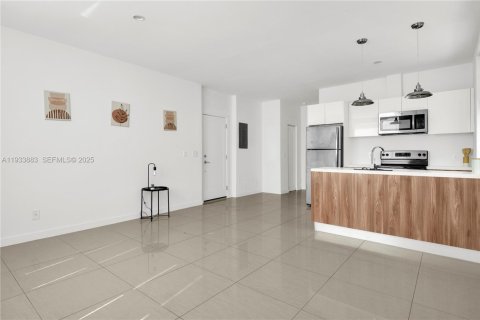 Condominio en alquiler en Miami Beach, Florida, 1 dormitorio, 52.49 m2 № 1992165 - foto 13